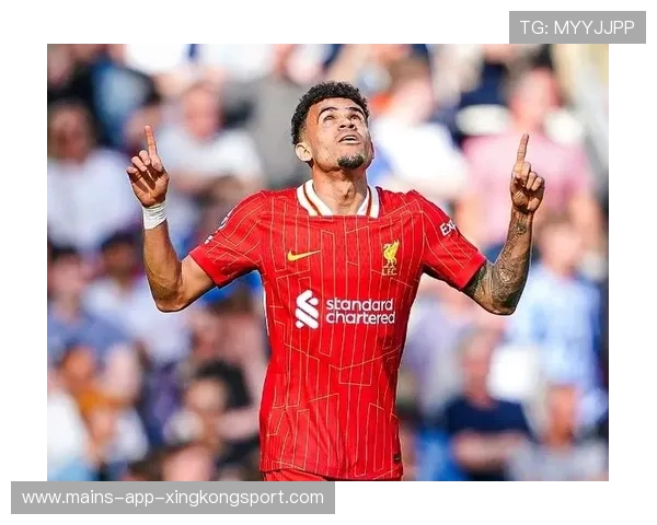 利物浦前场连线犀利，迪亚斯内切弧线球极富美感