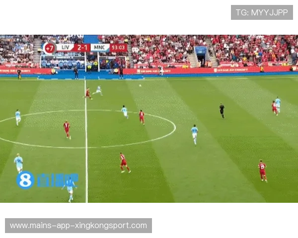 努涅斯门前补抡头球成功得分 努涅斯门前补抡头球成功得分